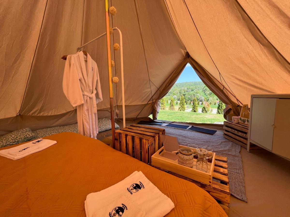 Glamping Bieszczady Z Jacuzzi I Basenem Hotel Solina  Bagian luar foto