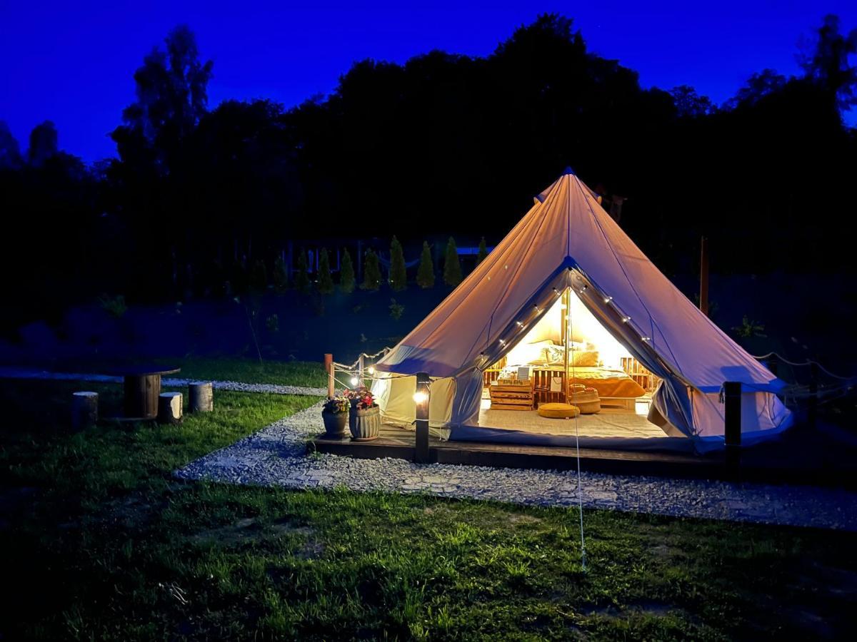 Glamping Bieszczady Z Jacuzzi I Basenem Hotel Solina  Bagian luar foto