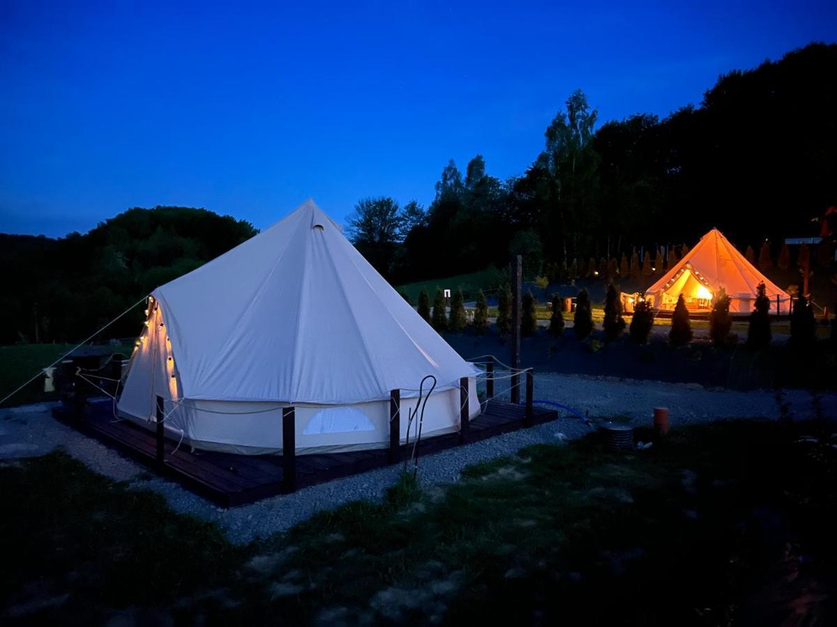 Glamping Bieszczady Z Jacuzzi I Basenem Hotel Solina  Bagian luar foto