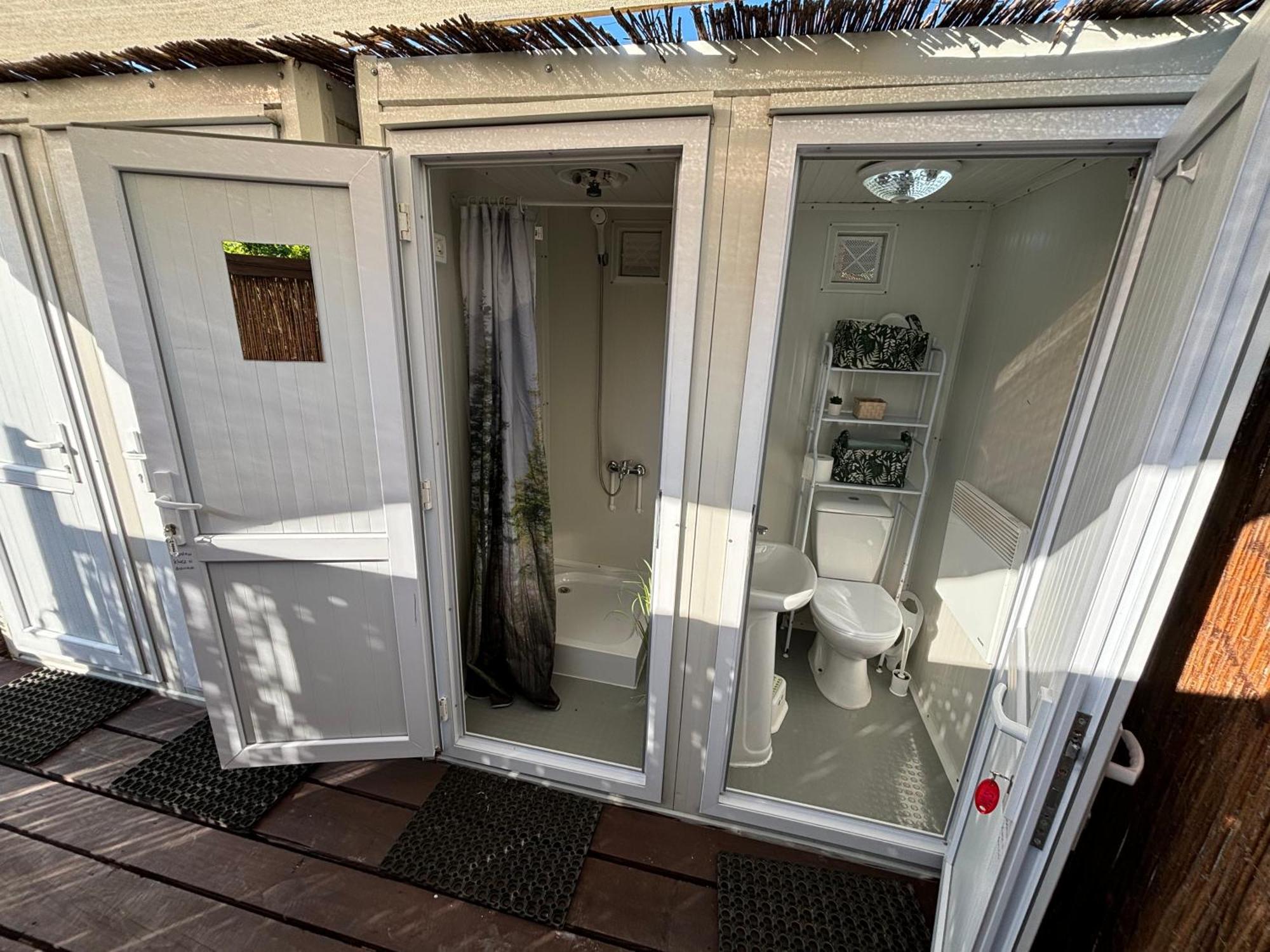 Glamping Bieszczady Z Jacuzzi I Basenem Hotel Solina  Bagian luar foto
